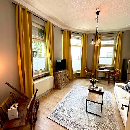 Winelicious - Arrive & Enjoy Apartment